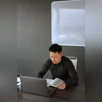曹德茂